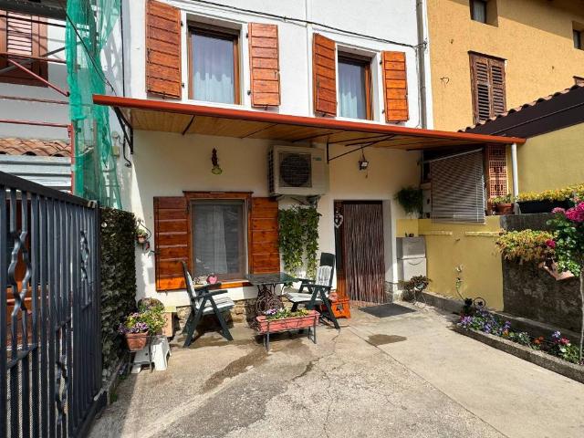 Casa indipendente in vendita a Cormons GO