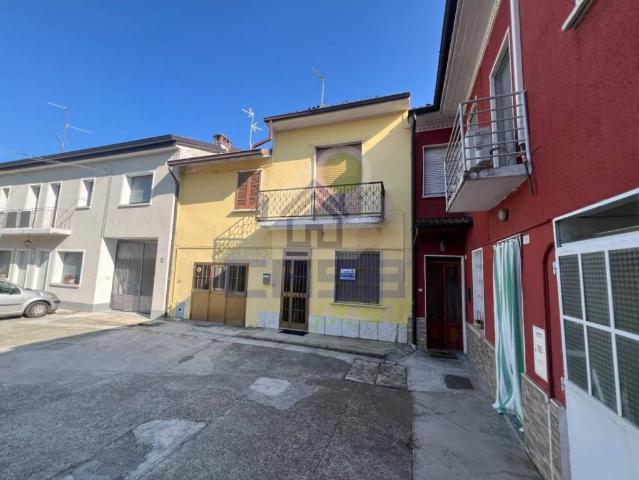 Casa indipendente in vendita a Graffignana via castello