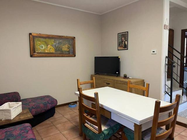 Casa indipendente in vendita a Granozzo con Monticello NO