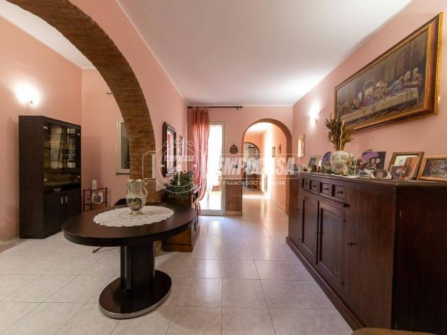 Casa indipendente in vendita a Gravina di Catania CT