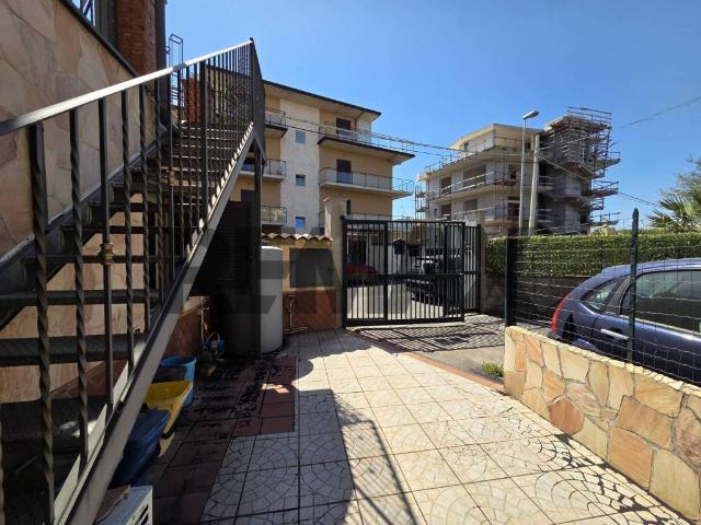 Casa indipendente in vendita a Gravina di Catania CT