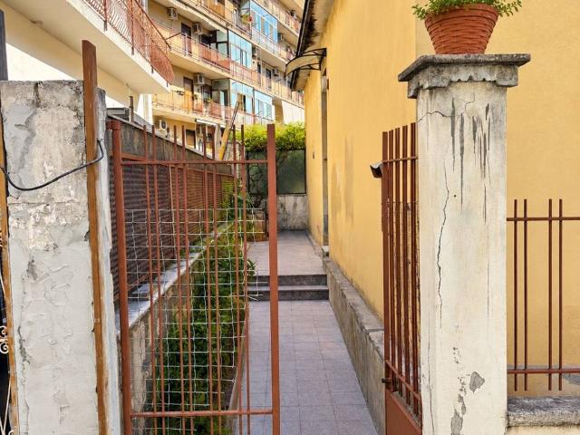Casa indipendente in vendita a Gravina di Catania CT