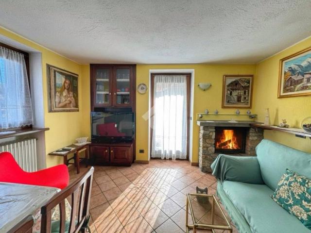 Casa indipendente in vendita a Gressan AO