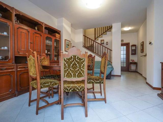 Casa indipendente in vendita a Grezzago MI