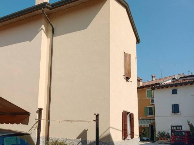 Casa indipendente in vendita a Grezzana VR