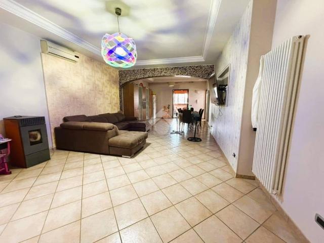 Casa indipendente in vendita a Gricignano di Aversa CE