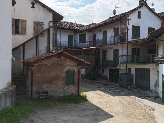 Casa indipendente in vendita a Grinzane Cavour CN