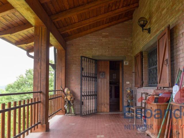 Casa indipendente in vendita a Grizzana Morandi BO