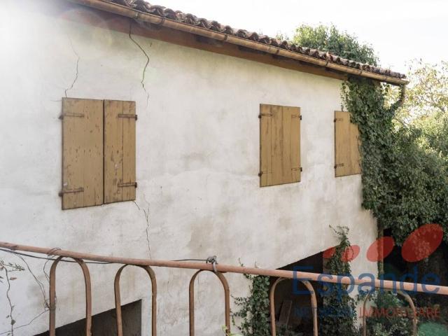 Casa indipendente in vendita a Grizzana Morandi BO