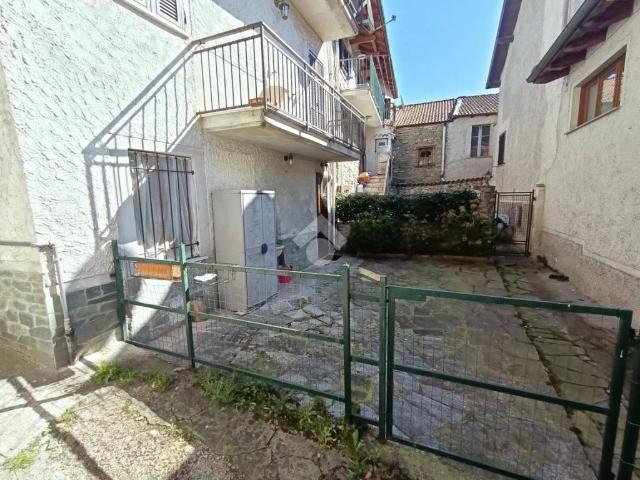 Casa indipendente in vendita a Grondona AL