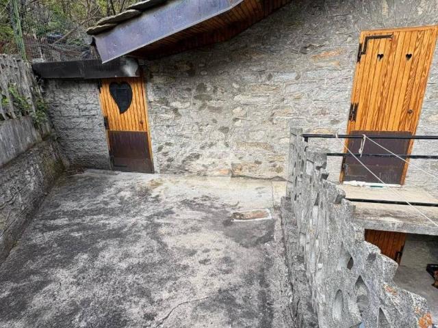Casa indipendente in vendita a Groscavallo TO