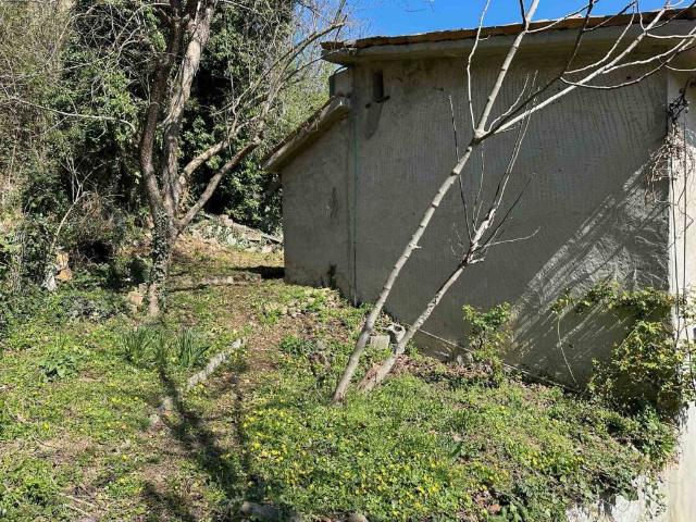 Casa indipendente in vendita a Gropparello PC