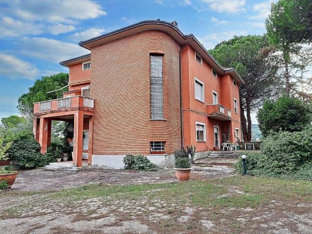 Casa indipendente in vendita a Gualdo Cattaneo PG