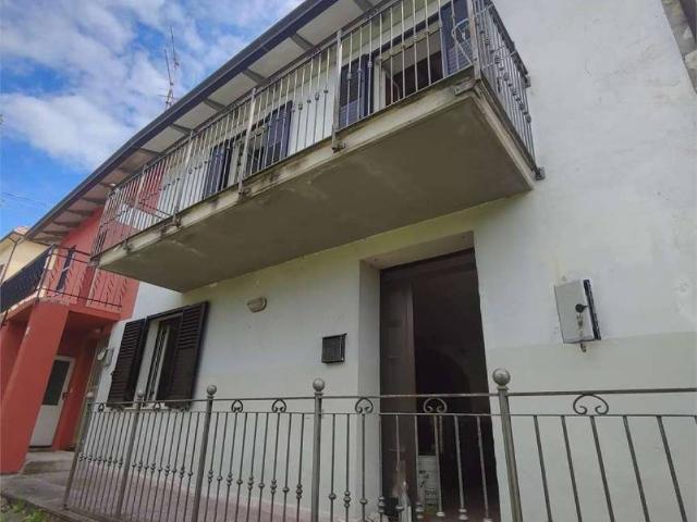 Casa indipendente in vendita a Gualdo Cattaneo PG
