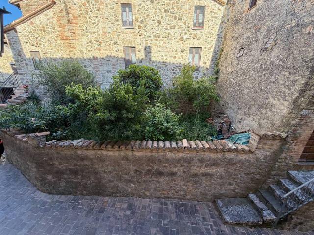 Casa indipendente in vendita a Gualdo Cattaneo PG