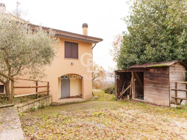 Casa indipendente in vendita a Gualdo Cattaneo PG