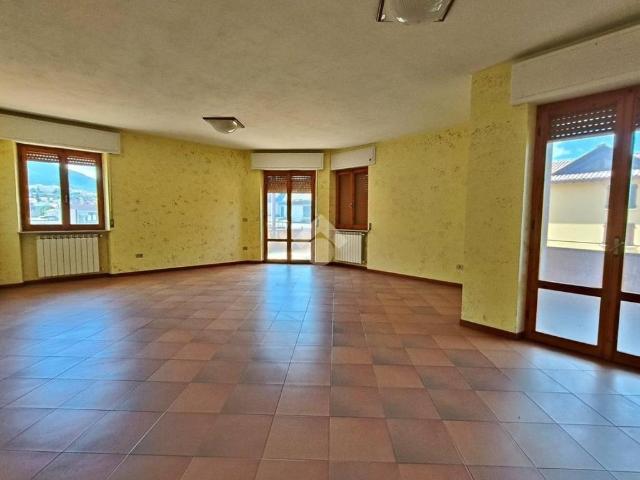 Casa indipendente in vendita a Gualdo Tadino PG