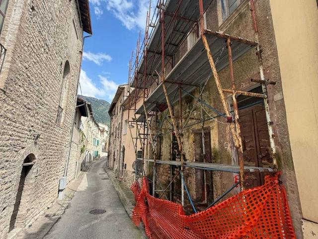 Casa indipendente in vendita a Gualdo Tadino PG