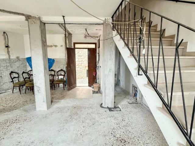 Casa indipendente in vendita a Gualdo Tadino PG