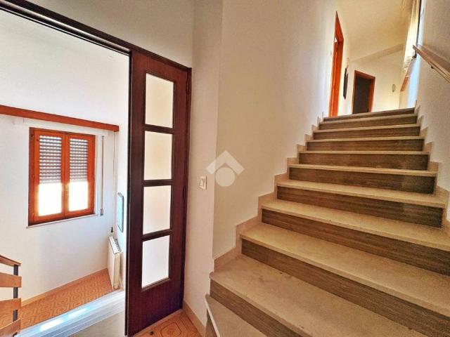 Casa indipendente in vendita a Gualdo Tadino PG
