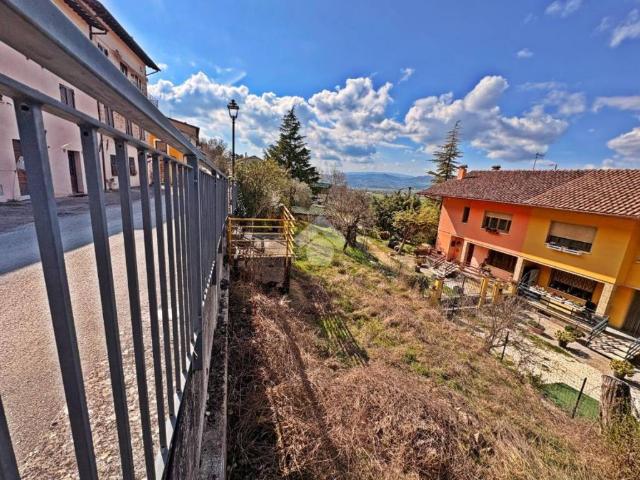 Casa indipendente in vendita a Gualdo Tadino PG