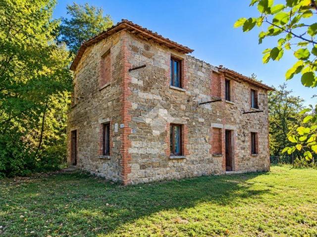 Casa indipendente in vendita a Gualdo Tadino PG