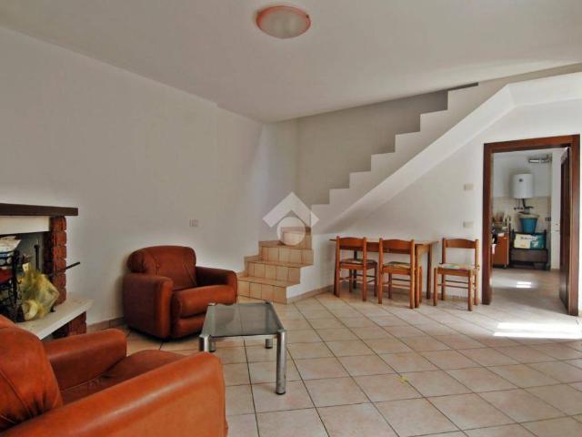 Casa indipendente in vendita a Gualdo Tadino PG