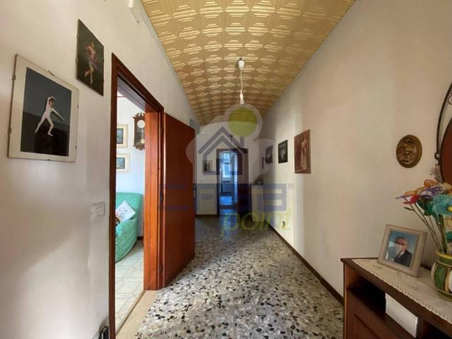 Casa indipendente in vendita a Gualtieri RE