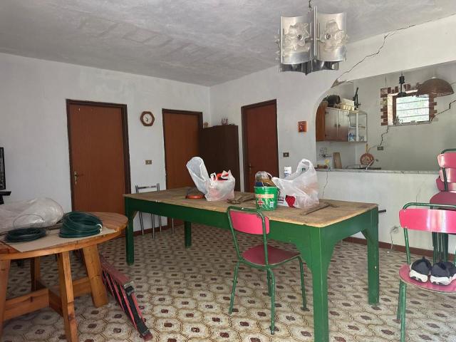 Casa indipendente in vendita a Gualtieri Sicamino'