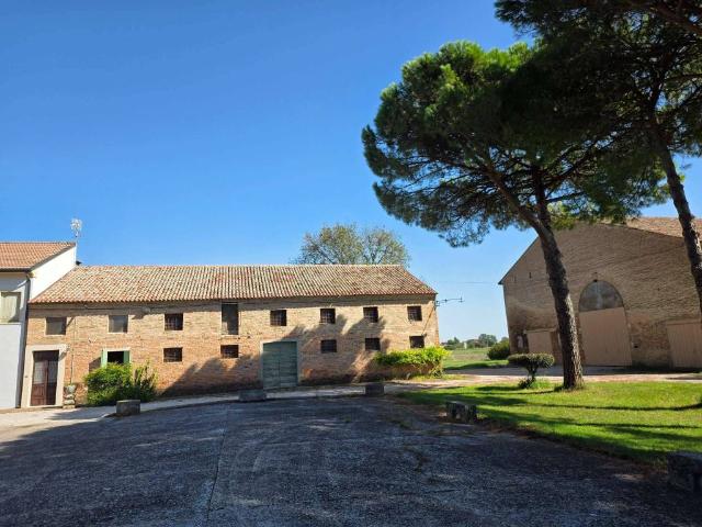 Casa indipendente in vendita a Guarda Veneta RO