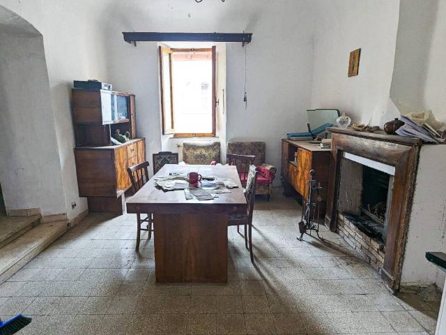 Casa indipendente in vendita a Guardea TR