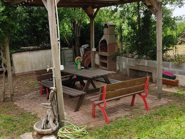 Casa indipendente in vendita a Guardea TR