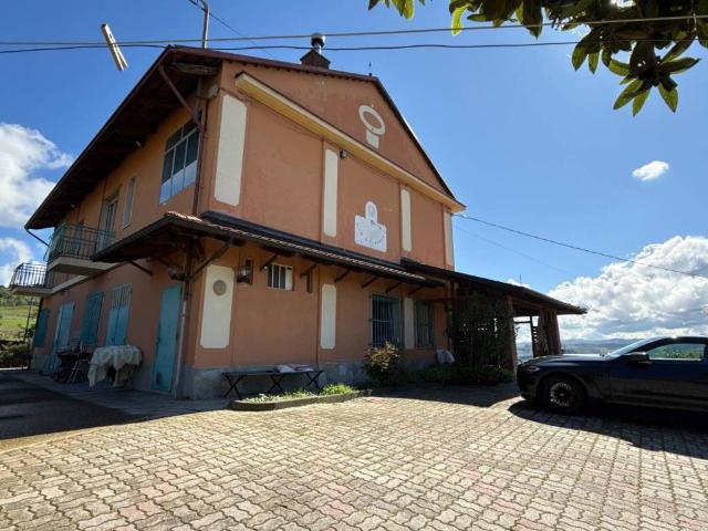 Casa indipendente in vendita a Guarene CN
