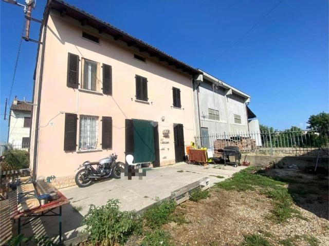 Casa indipendente in vendita a Guazzora AL