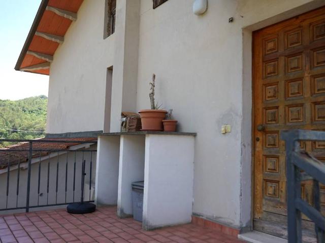 Casa indipendente in vendita a Gubbio PG