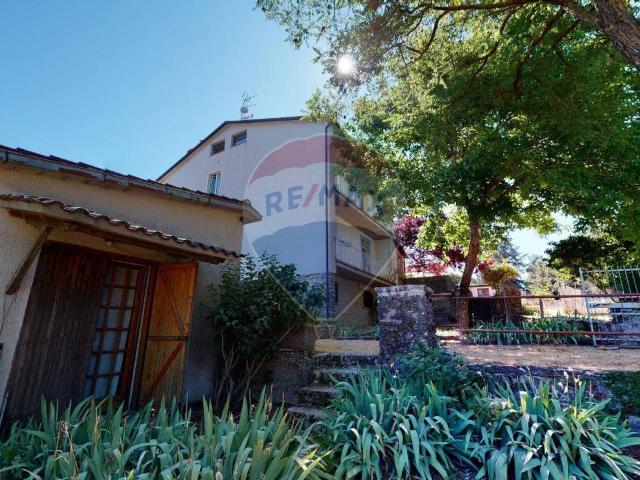 Casa indipendente in vendita a Gubbio