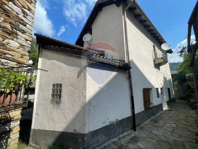 Casa indipendente in vendita a Gurro