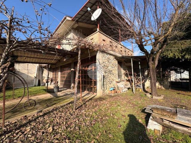 Casa indipendente in vendita a Gussago BS
