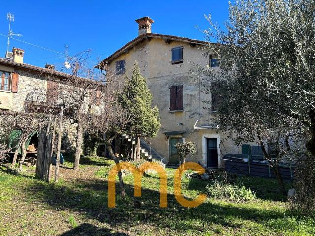 Casa indipendente in vendita a Gussago BS