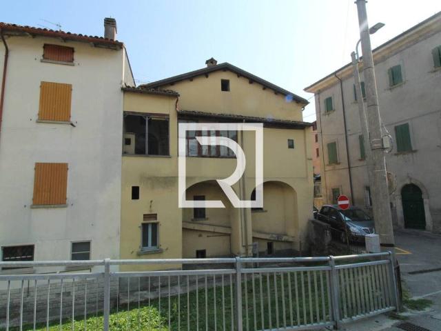 Casa indipendente in vendita a Dovadola FC