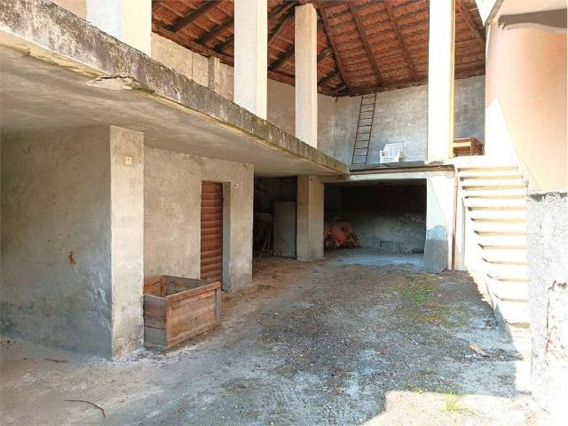 Casa indipendente in vendita a Donnas AO