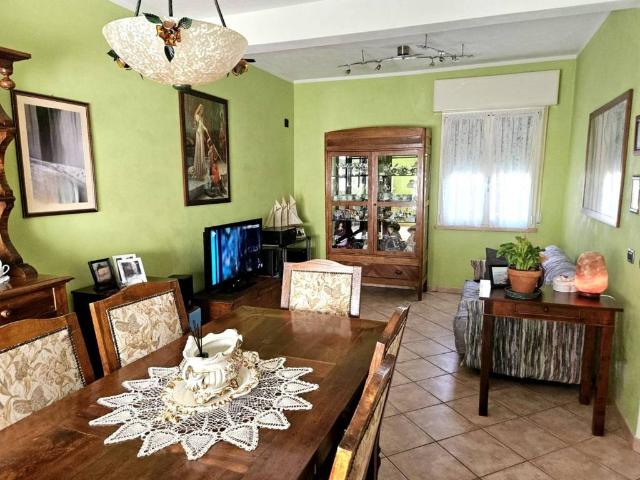 Casa indipendente in vendita a Dosolo MN