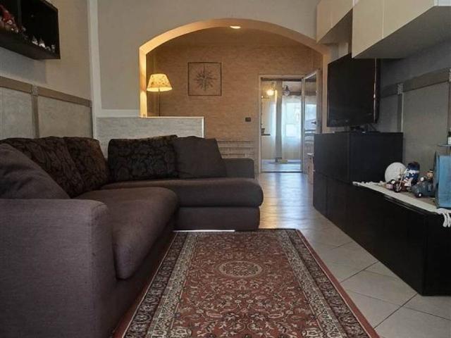 Casa indipendente in vendita a Dosolo MN