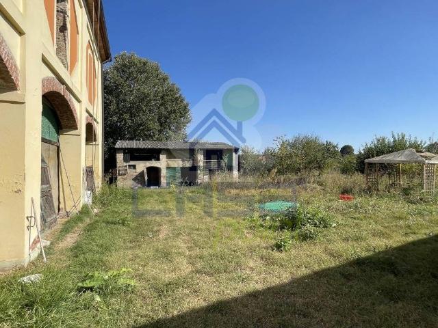 Casa indipendente in vendita a Dosolo MN