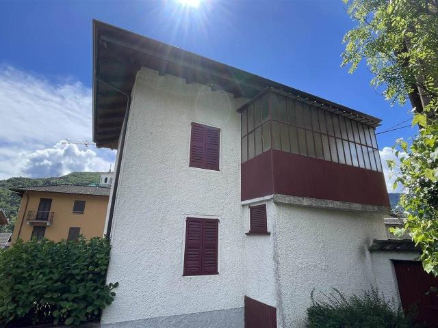 Casa indipendente in vendita a Dazio