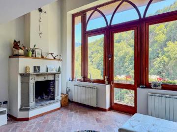 Casa indipendente in vendita a Darfo Boario Terme BS