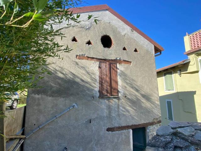Casa indipendente in vendita a Dego SV