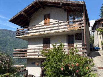 Casa indipendente in vendita a Delebio SO