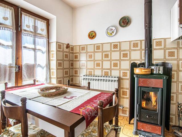 Casa indipendente in vendita a Demonte CN