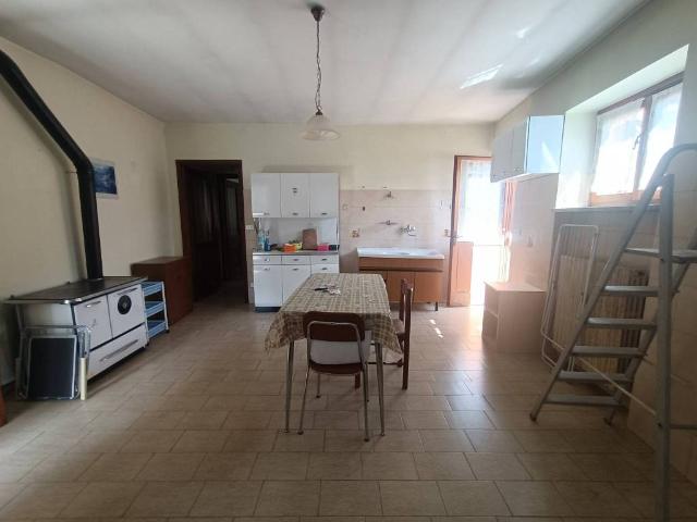 Casa indipendente in vendita a Demonte CN